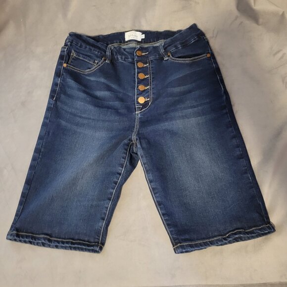 Bohme Pants - Bohme Bermuda Denim Shorts Blue Button Fly 5-Pocket Design Womens Size 31